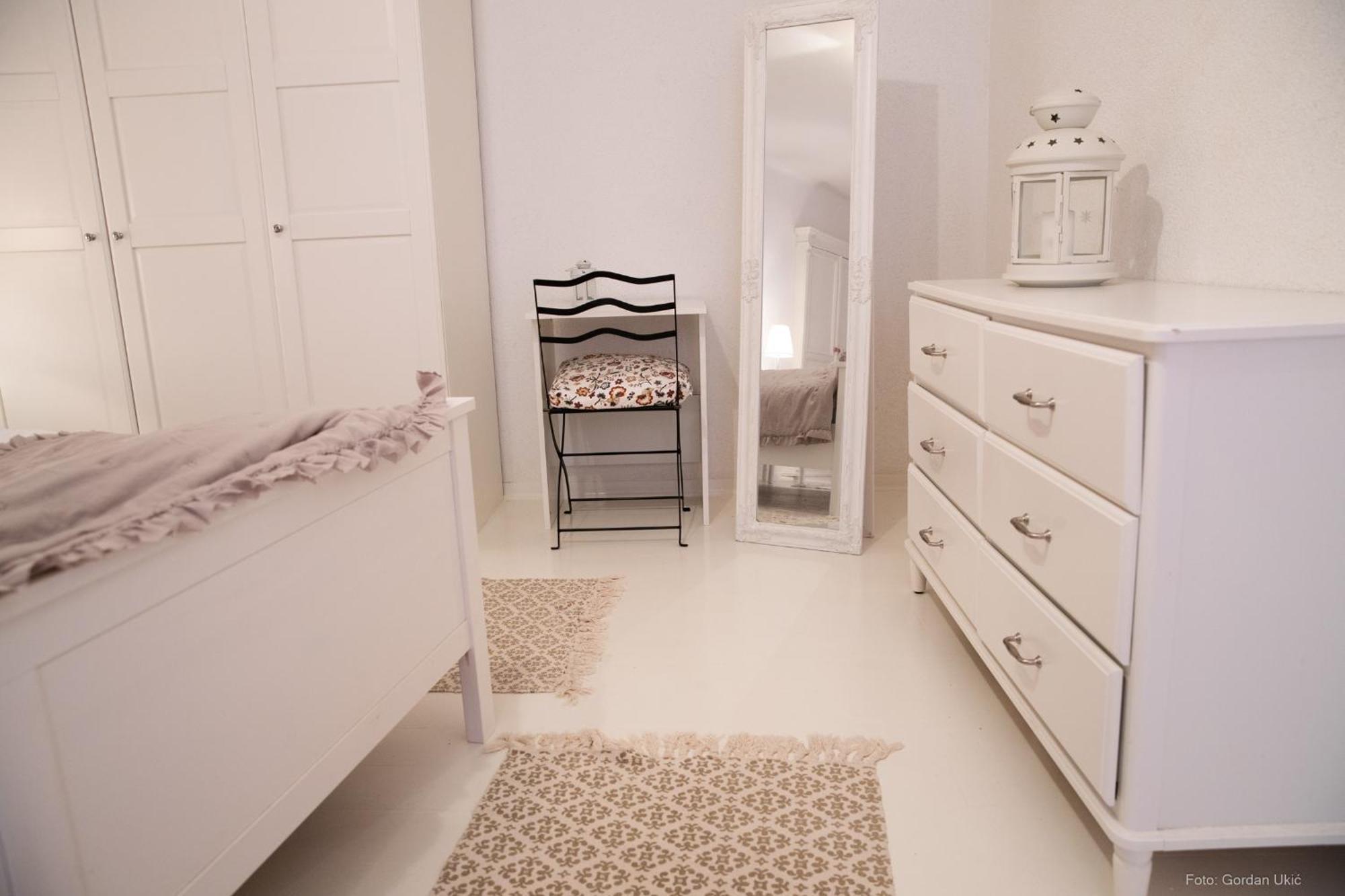 Apartment Jolli Ровин Екстериор снимка