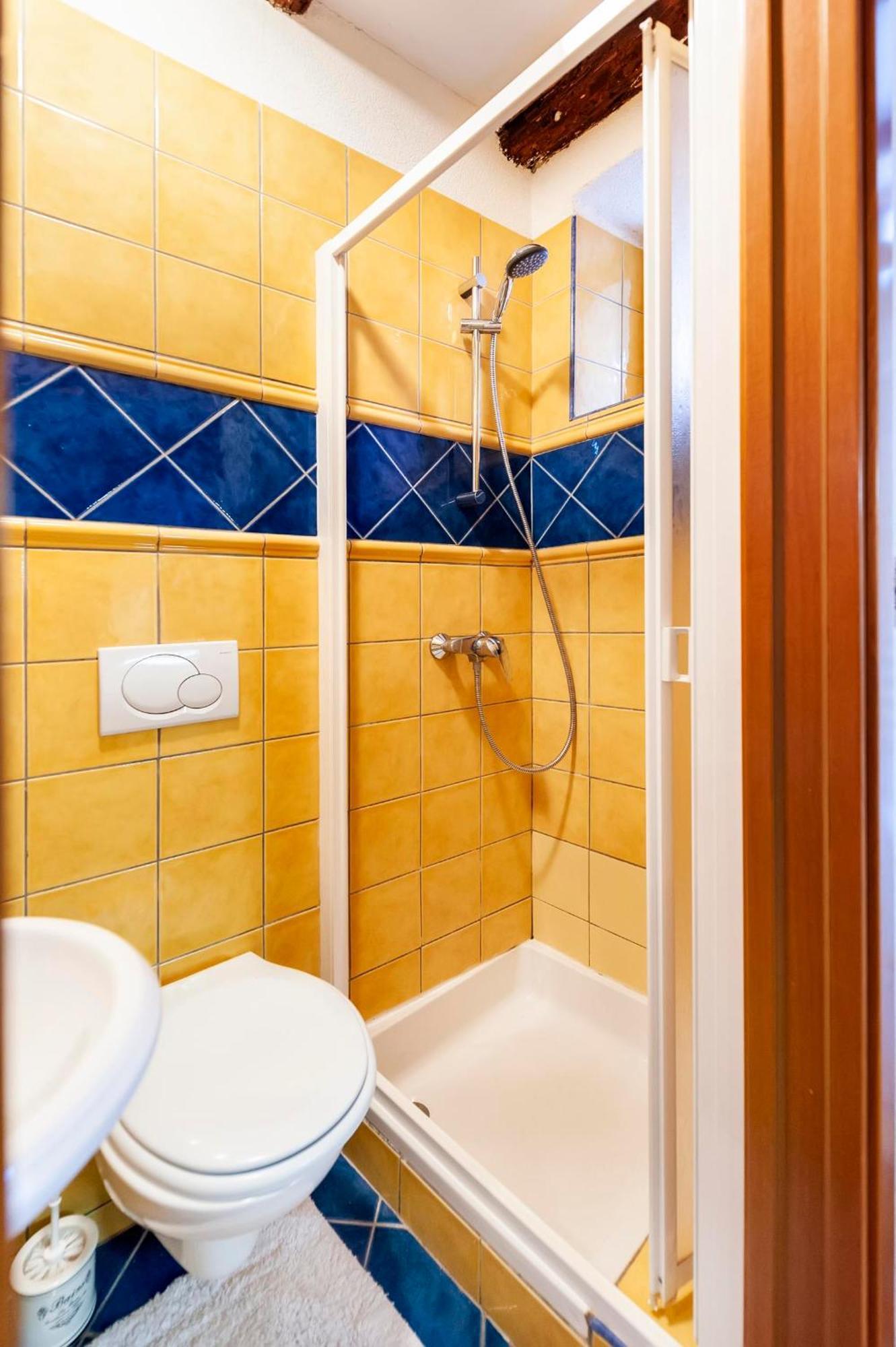 Apartment Jolli Ровин Екстериор снимка